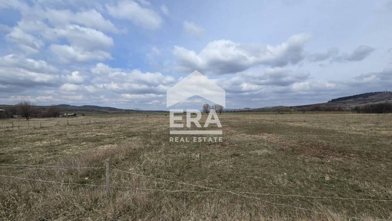 Продава ПАРЦЕЛ, с. Ярджиловци, област Перник, снимка 5 - Парцели - 53975646