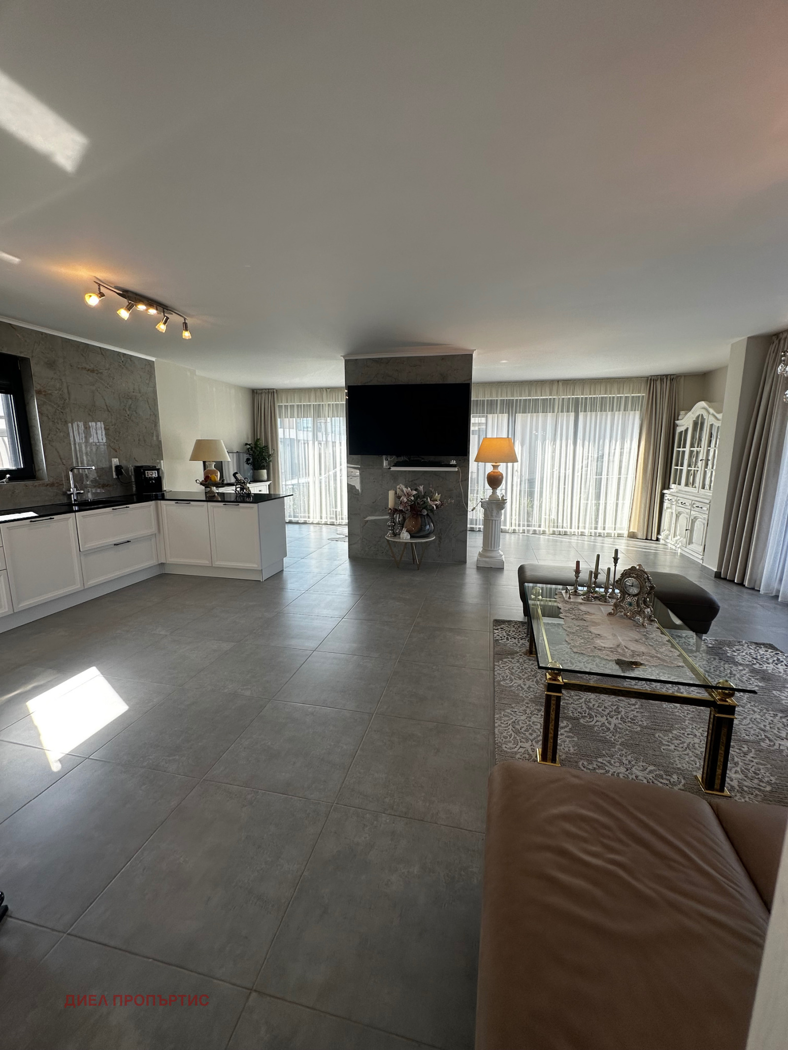 Продава КЪЩА, гр. Поморие, област Бургас, снимка 6 - Къщи - 54106025