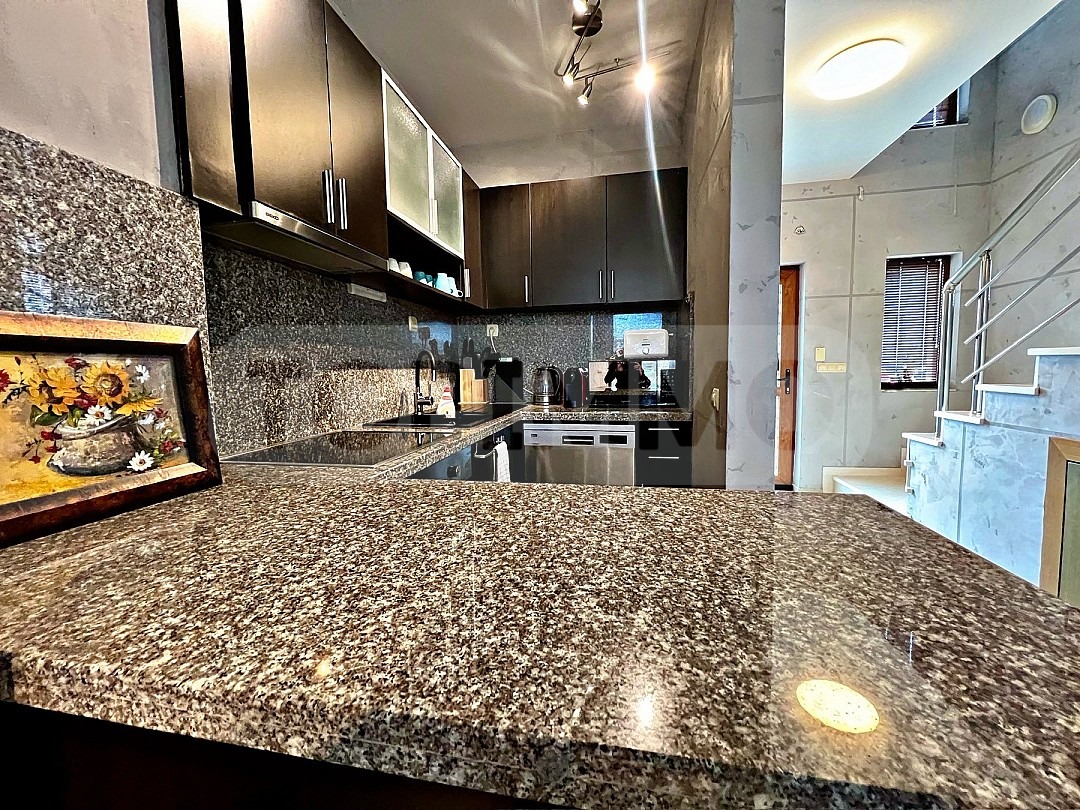 Продава КЪЩА, гр. Балчик, област Добрич, снимка 5 - Къщи - 54678981