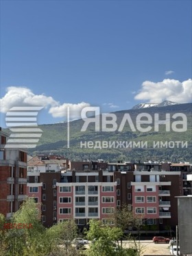 На продаж 3 кімнатна