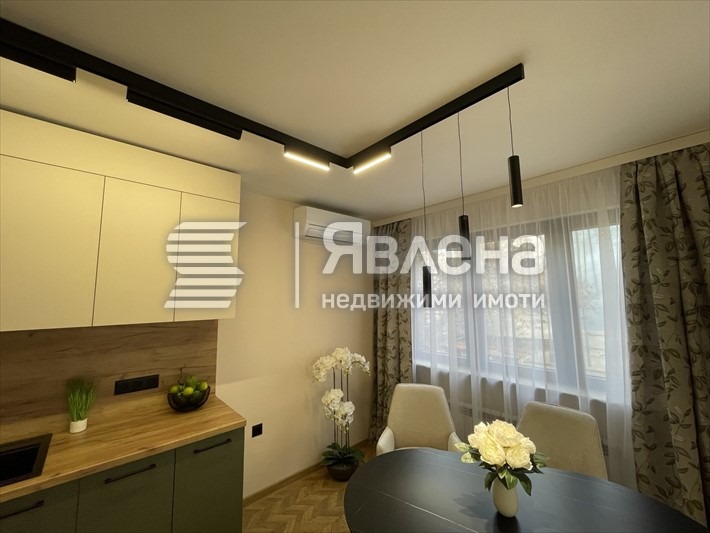 Продава 3-СТАЕН, гр. Пловдив, Център, снимка 2 - Апартаменти - 54480535