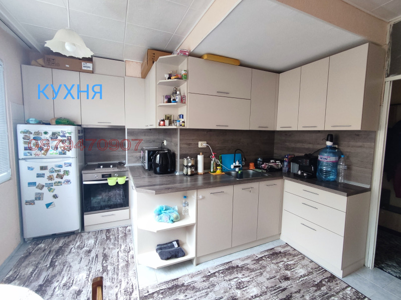 Продава МНОГОСТАЕН, гр. Стара Загора, Железник - център