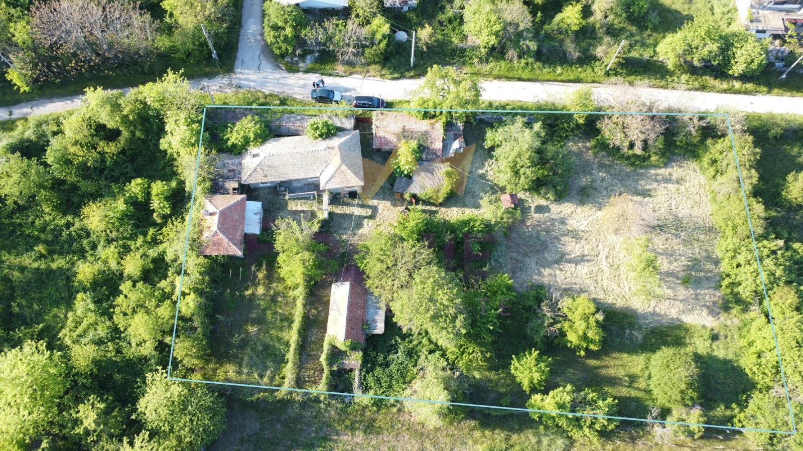 Продава КЪЩА, с. Аврен, област Варна