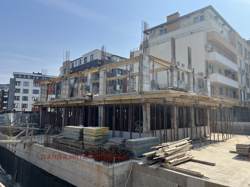 Продава ЗАВЕДЕНИЕ в град София, Студентски град - 186 кв.м / 370 000 € » 723 657.10 лв., Д АНД А ИНТЕРНЕШЪНЪЛ