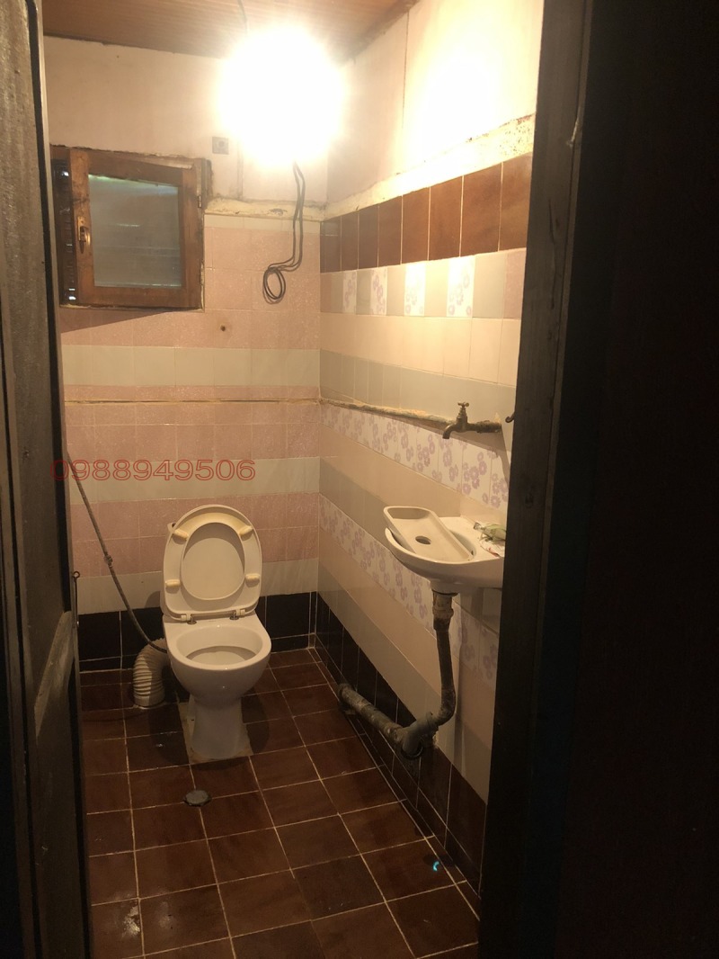 Продава КЪЩА, с. Кръстевич, област Пловдив, снимка 17 - Къщи - 53103930