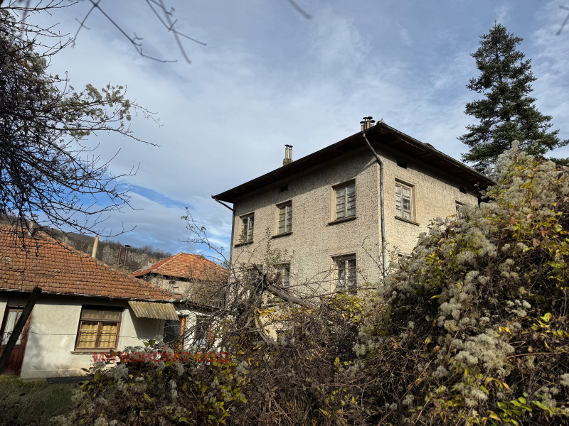 Продава КЪЩА, гр. Тетевен, област Ловеч, снимка 11 - Къщи - 53018155