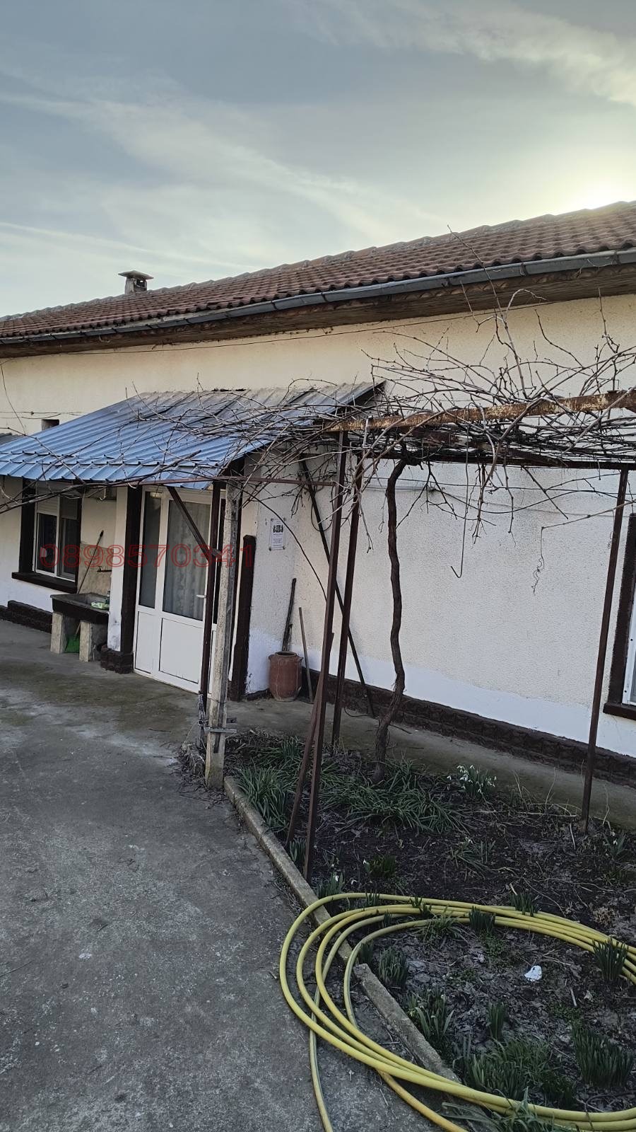 Продава КЪЩА, с. Садовец, област Плевен