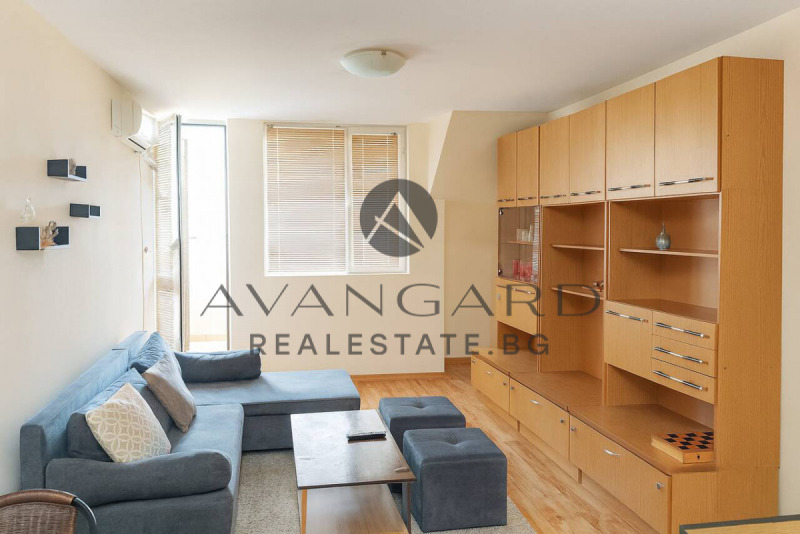 En venta  1 dormitorio Plovdiv , Jristo Smirnenski , 68 metros cuadrados | 31947969
