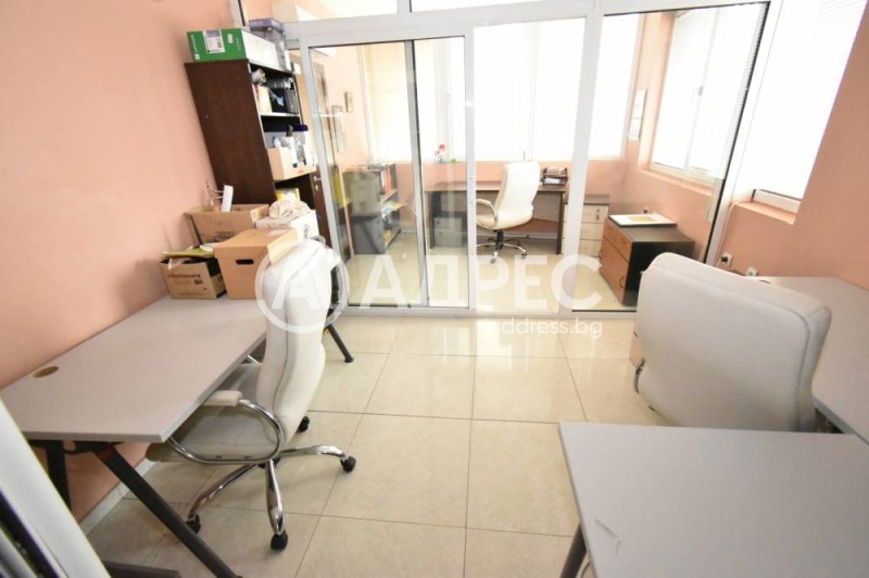 À venda  Escritório região Burgas , k.k. Slantchev briag , 213 m² | 36638115 - imagem [13]