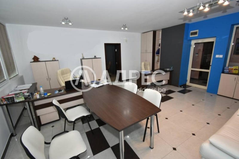 À venda  Escritório região Burgas , k.k. Slantchev briag , 213 m² | 36638115