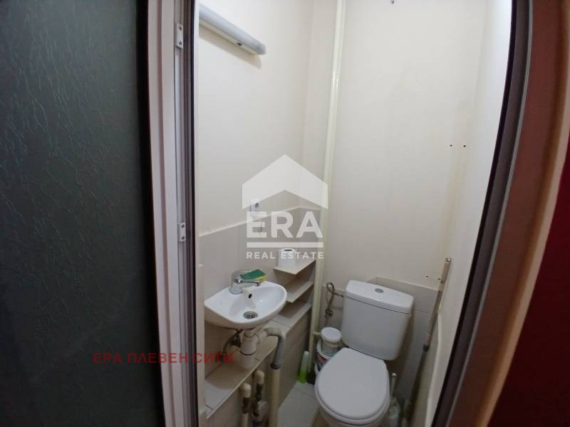 Продава  Магазин град Плевен , Идеален център , 17 кв.м | 12689314 - изображение [3]