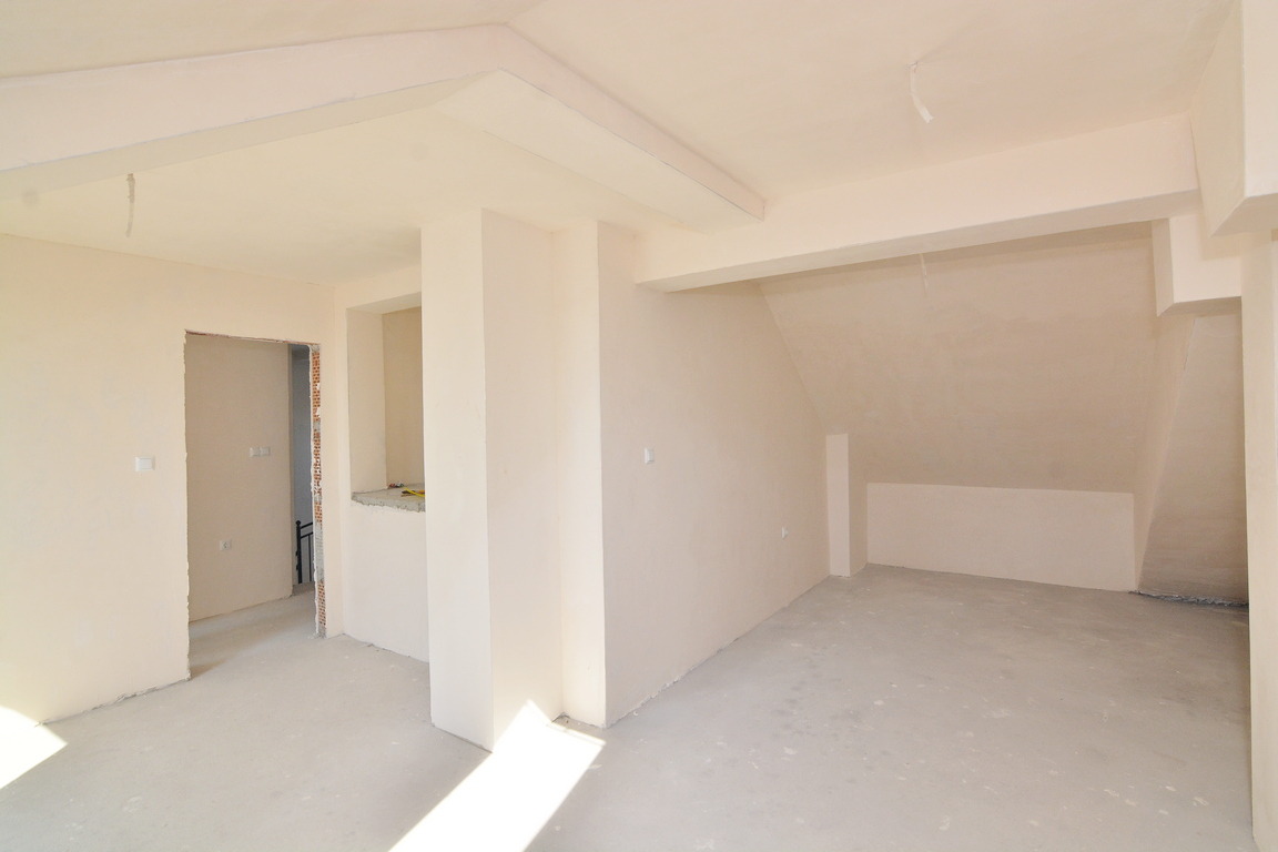 Продава 3-СТАЕН, гр. Варна, Колхозен пазар, снимка 2 - Апартаменти - 56193607