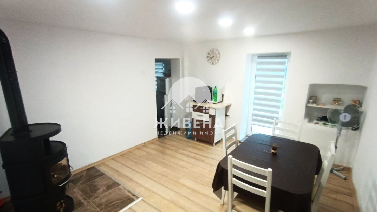 Продава КЪЩА, с. Соколово, област Добрич, снимка 4 - Къщи - 53914022