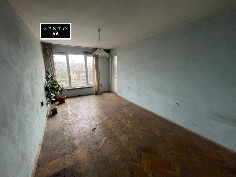 Продава 3-СТАЕН в град Русе, Център - 101 кв.м / 150 000 € » 293 374.50 лв., СЕНТО