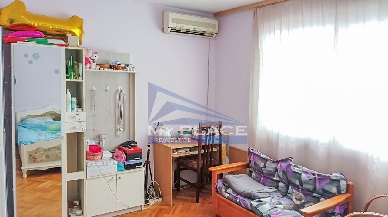 Продава 2-СТАЕН, гр. Шумен, Център, снимка 3 - Апартаменти - 53967983