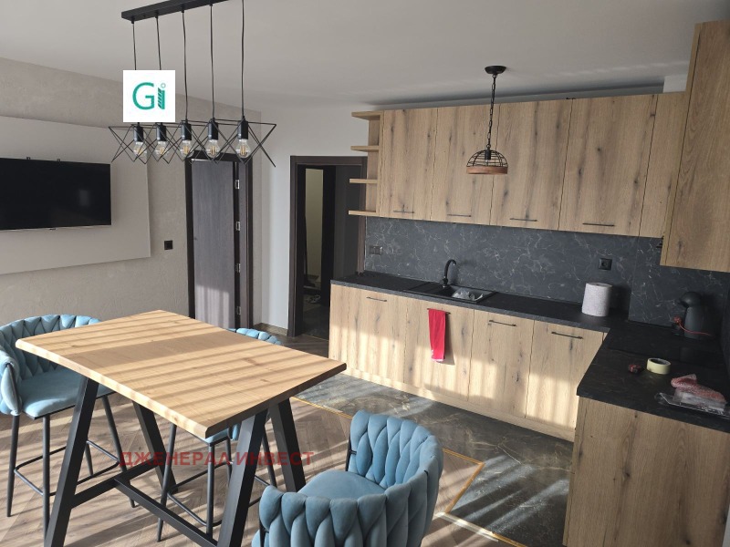 Продава 3-СТАЕН, гр. Благоевград, Освобождение, снимка 2 - Апартаменти - 52835805