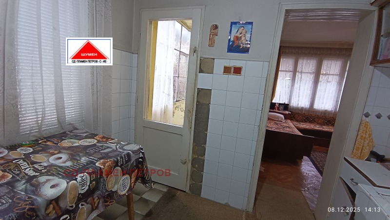 Продава МНОГОСТАЕН, гр. Шумен, Куршун чешма, снимка 6 - Апартаменти - 52706480