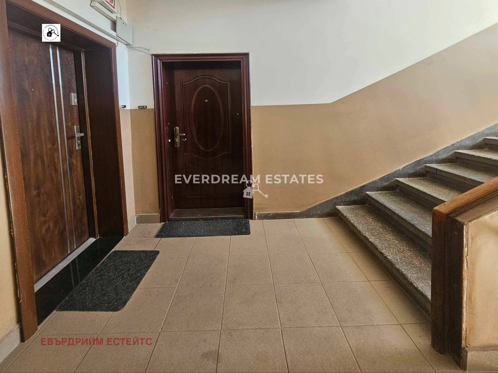 Продава 3-СТАЕН, гр. София, Сухата река, снимка 2 - Апартаменти - 55093403
