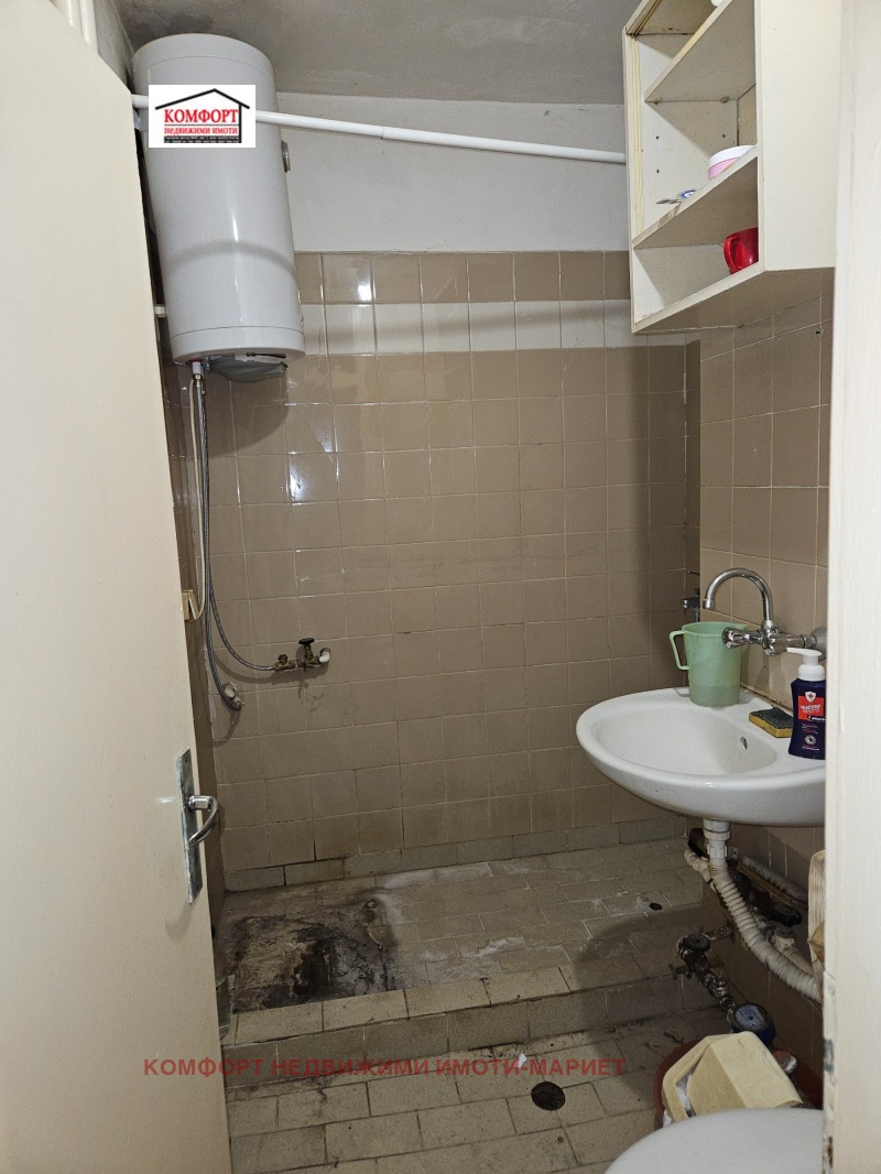 Продава  1-стаен град Плевен , Мара Денчева , 45 кв.м | 98430405 - изображение [9]