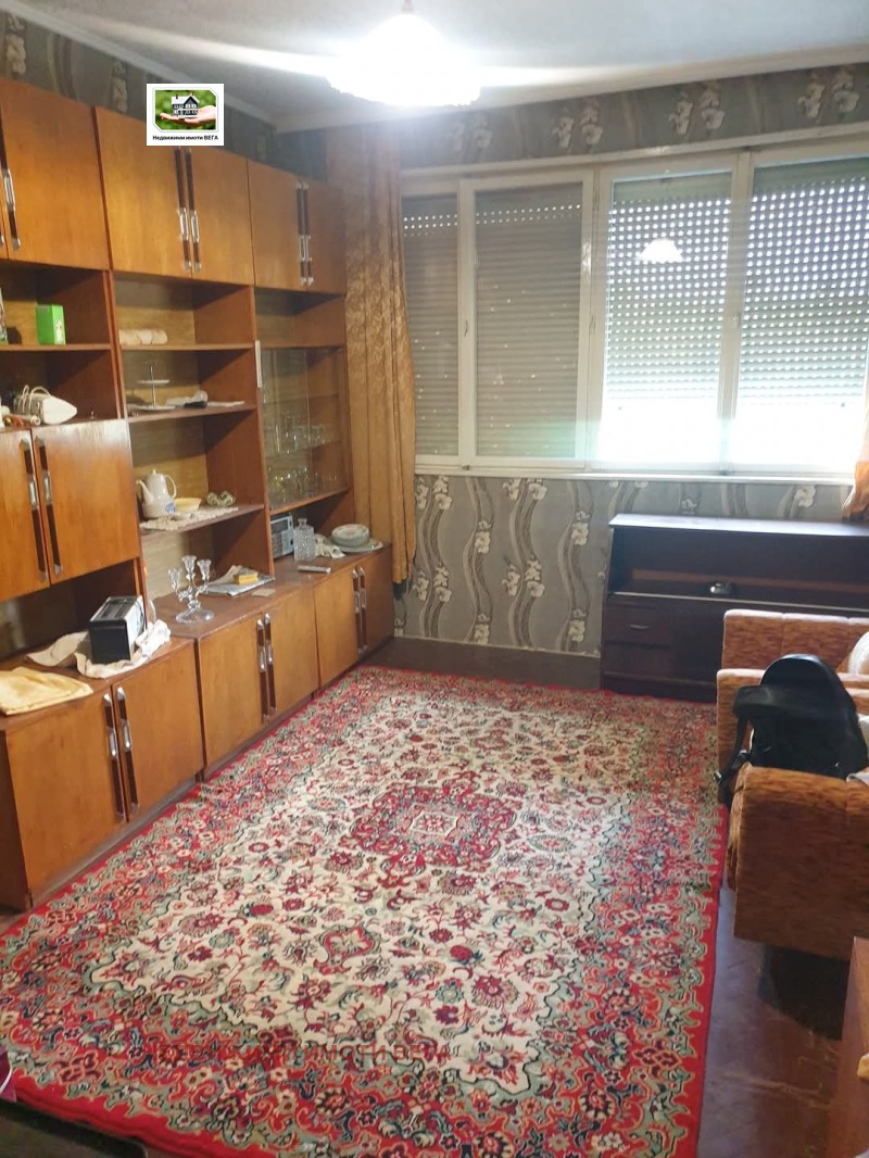 Продава  1-стаен област Велико Търново , гр. Горна Оряховица , 49 кв.м | 33623357