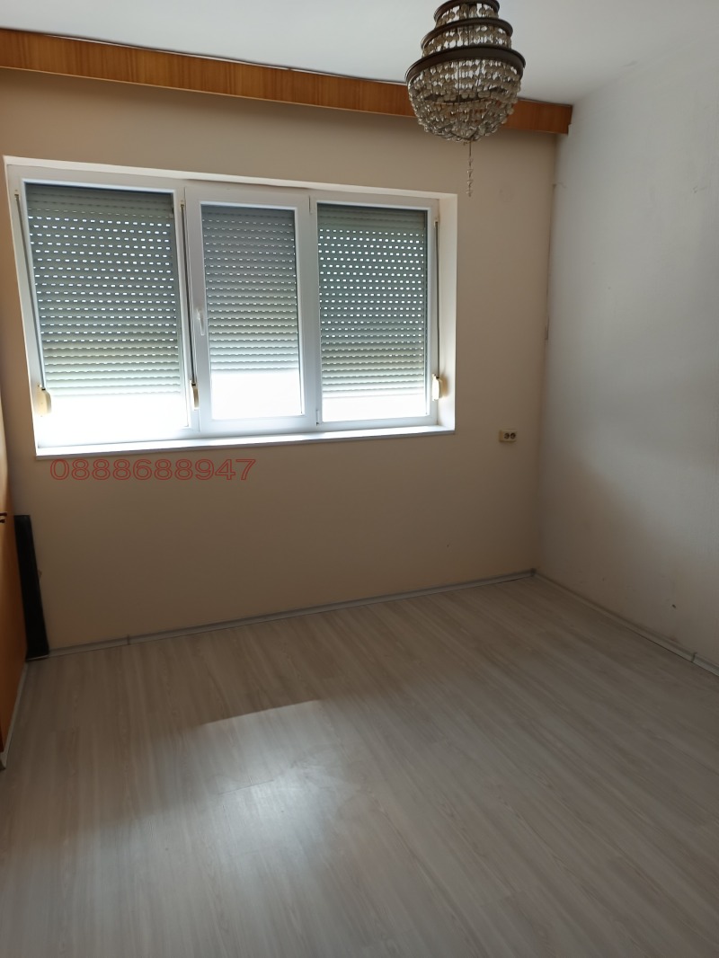 Продава 3-СТАЕН, гр. Ямбол, Център, снимка 7 - Апартаменти - 52760740