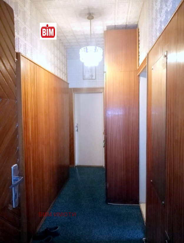 Продава 4-СТАЕН, гр. Пловдив, Прослав, снимка 10 - Апартаменти - 53239622