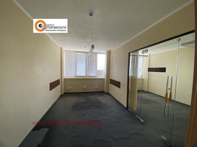 À vendre  Bureau Sofia , Droujba 1 , 425 m² | 23110045 - image [10]