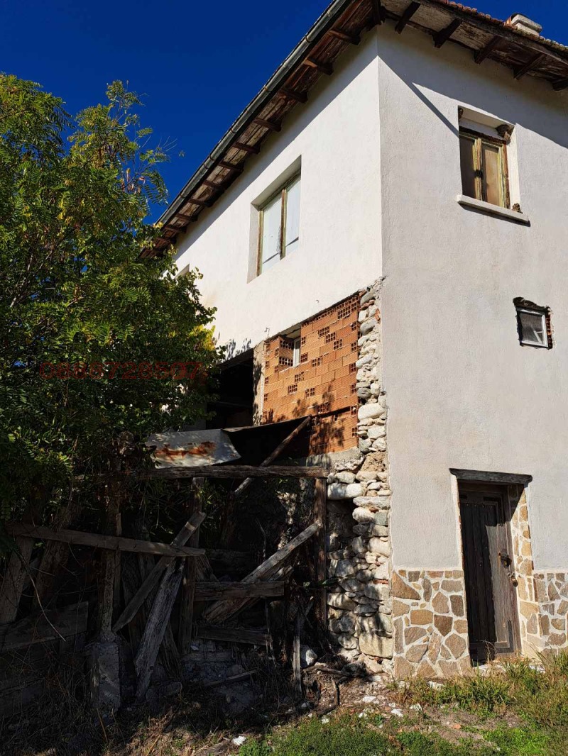 Продава КЪЩА, с. Илинденци, област Благоевград, снимка 3 - Къщи - 52782282