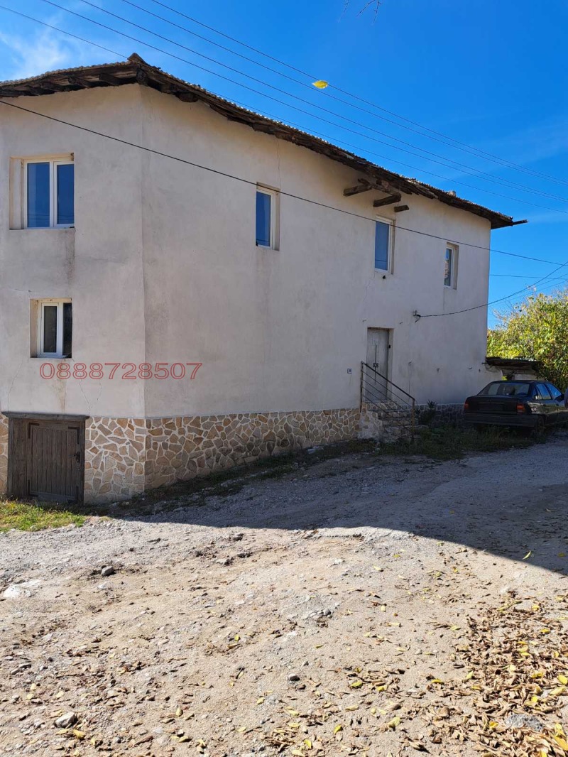 Продава КЪЩА, с. Илинденци, област Благоевград, снимка 2 - Къщи - 52782282