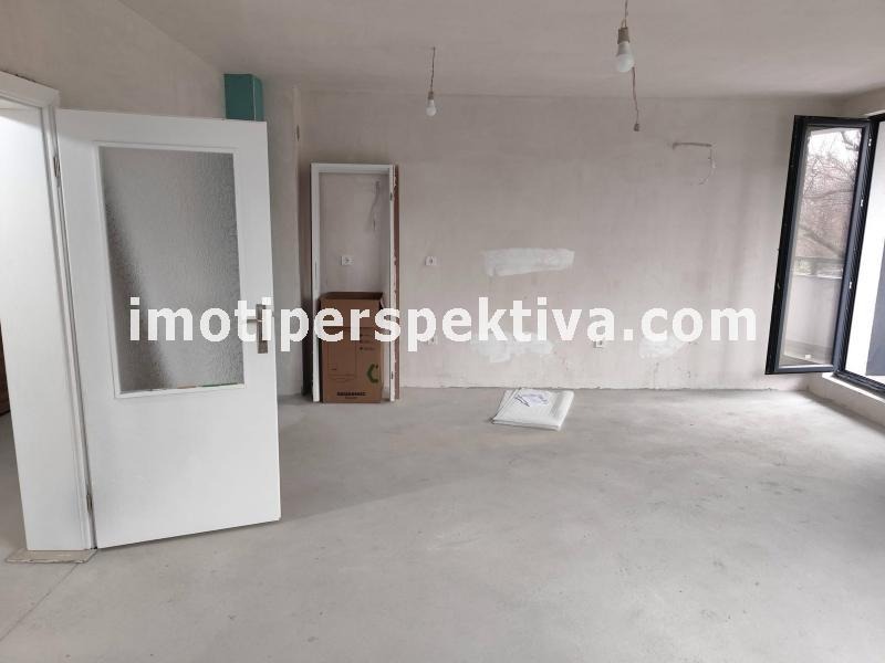 Продава 2-СТАЕН, гр. Пловдив, Кючук Париж, снимка 3 - Апартаменти - 54232316
