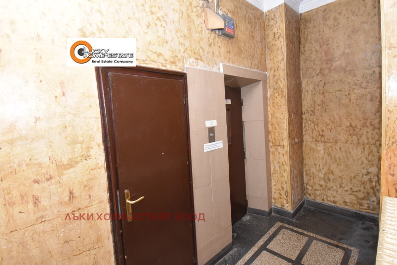 Продава 4-СТАЕН, гр. София, Център, снимка 3 - Апартаменти - 53121292