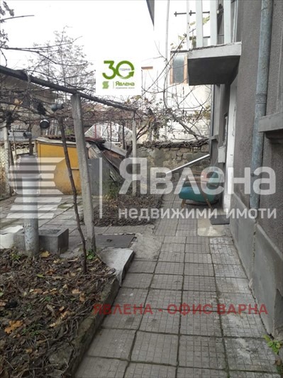 Продава ЕТАЖ ОТ КЪЩА, гр. Провадия, област Варна, снимка 3 - Етаж от къща - 47585535