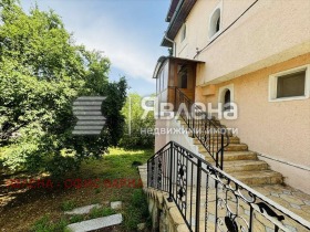 Casa Zvezdița, Varna