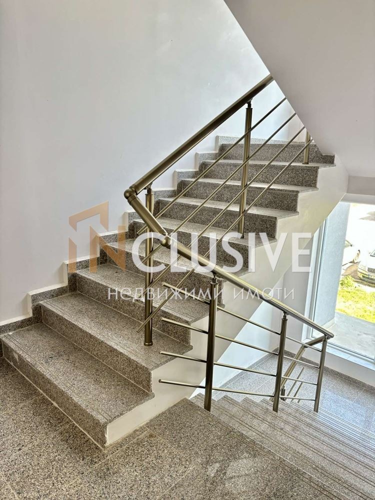 Продава  2-стаен град Перник , Мошино , 63 кв.м | 21804365 - изображение [12]
