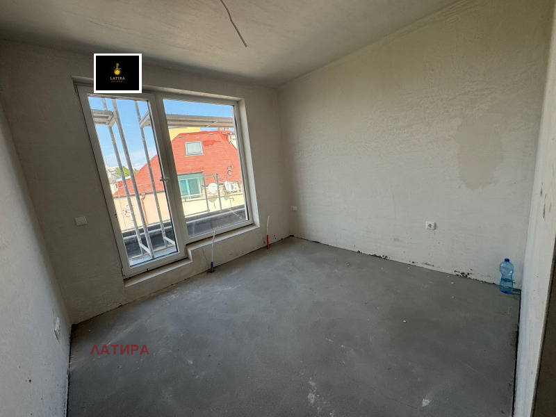 À venda  Mais de 3 quartos Sofia , Studentski grad , 224 m² | 99523941 - imagem [17]