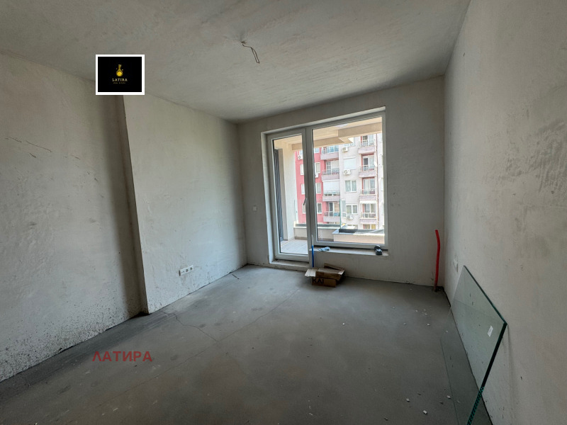 À venda  Mais de 3 quartos Sofia , Studentski grad , 224 m² | 99523941 - imagem [10]