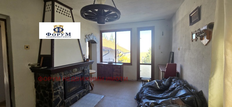 Продава КЪЩА, с. Марково, област Пловдив, снимка 2 - Къщи - 52841469