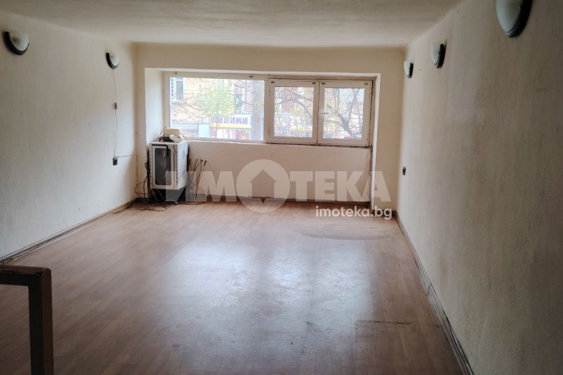 Продава МАГАЗИН, гр. София, Център, снимка 3 - Магазини - 52635189