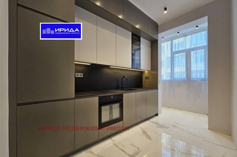 Продаја  2 спаваће собе Софија , Центар , 80 м2 | 33864395