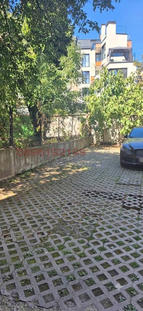 Продава ГАРАЖ, ПАРКОМЯСТО, гр. София, Хиподрума