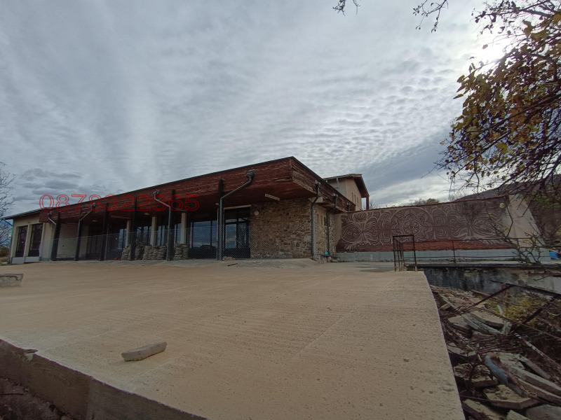 Продава ХОТЕЛ, с. Кленовик, област Перник, снимка 3 - Хотели - 52784686