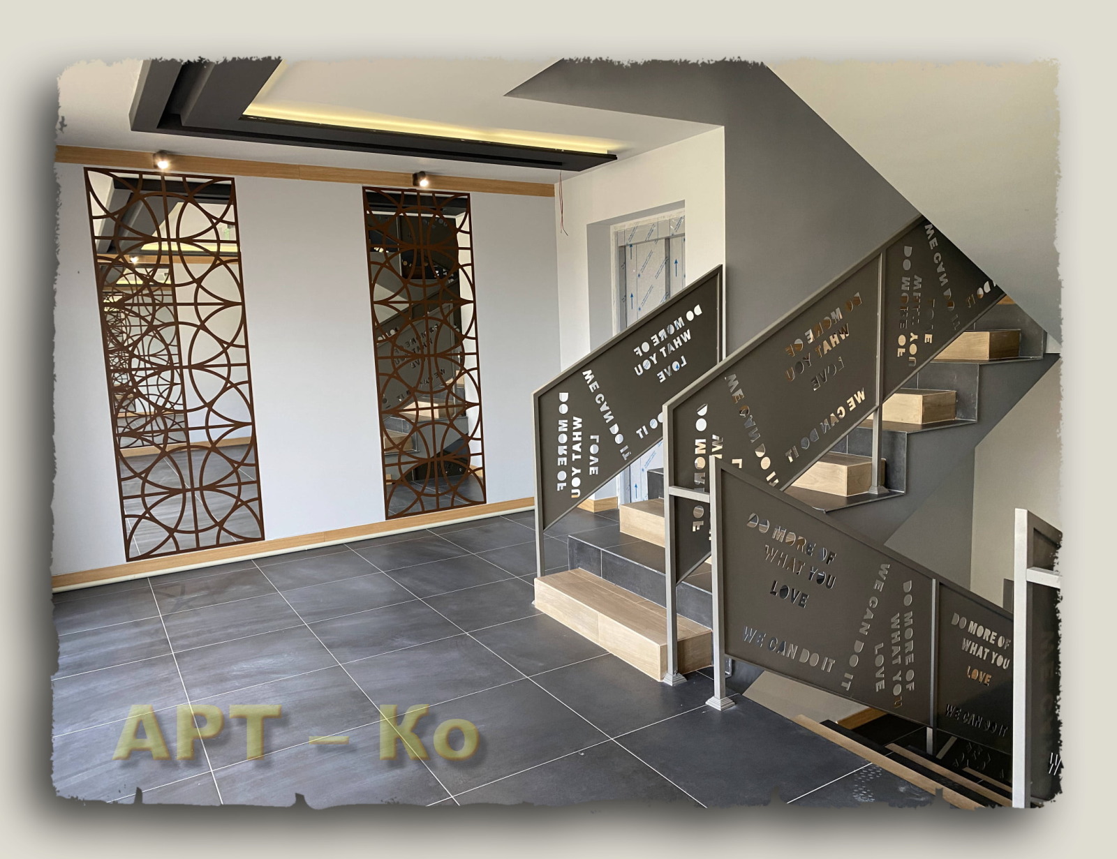 Продава 2-СТАЕН, гр. Перник, Изток, снимка 2 - Апартаменти - 40864196