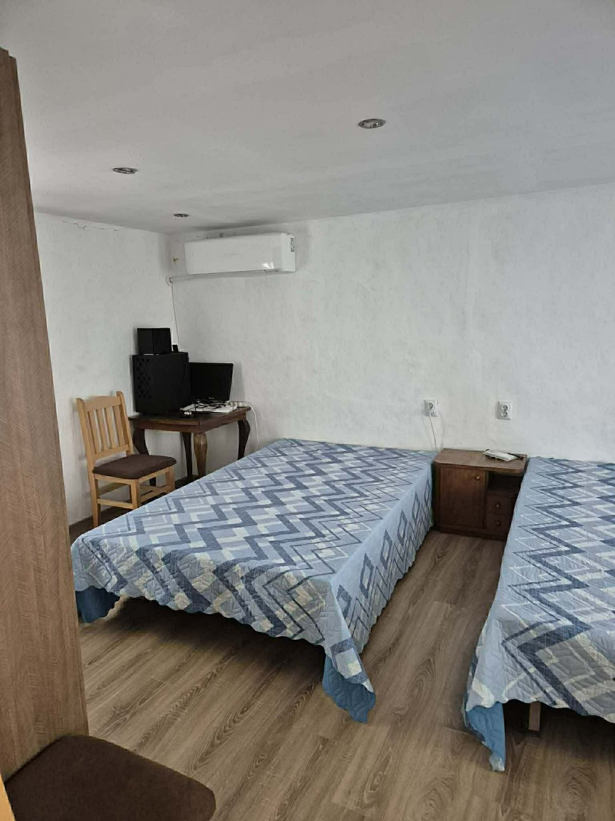 Продава КЪЩА, с. Осмар, област Шумен, снимка 6 - Къщи - 55841666