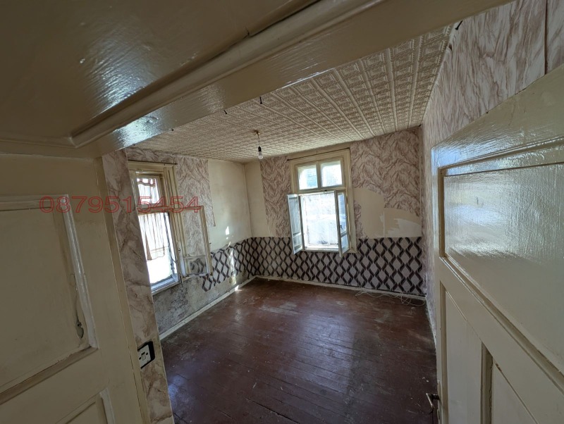 Продава 2-СТАЕН, гр. София, Център, снимка 6 - Апартаменти - 52884346