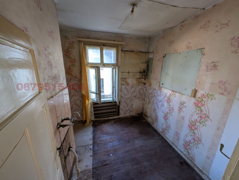 Продава 2-СТАЕН, гр. София, Център, снимка 3 - Апартаменти - 52884346