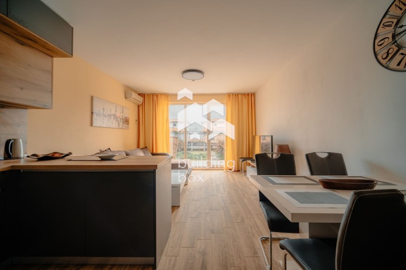Myytävänä  3 makuuhuonetta Dobrichin alue , Rogatševo , 128 neliömetriä | 24200659