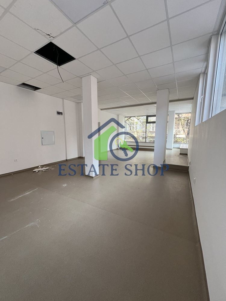 Продава ОФИС, гр. Пловдив, Център, снимка 2 - Офиси - 54997197