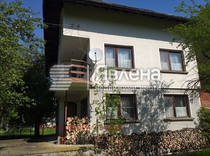 Продава КЪЩА, с. Рибарица, област Ловеч