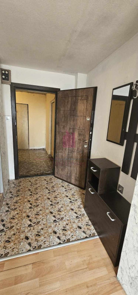 Stúdió Rodina 1, Ruse 6