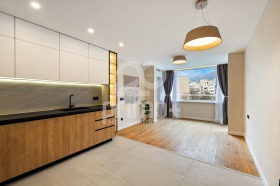 ����� ������� 3-�����,���� �����, �������>